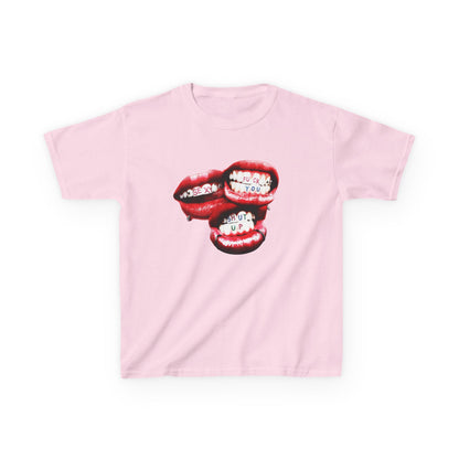 lips baby tee