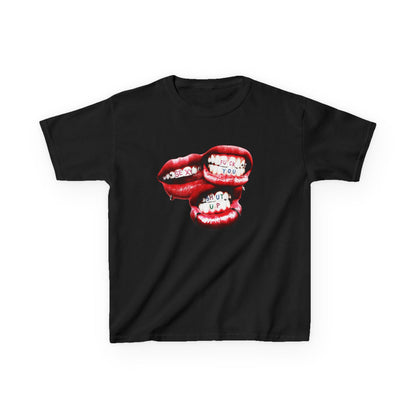 lips baby tee